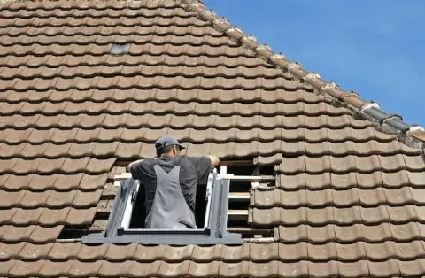 Pose de velux - Longeville-en-Barrois